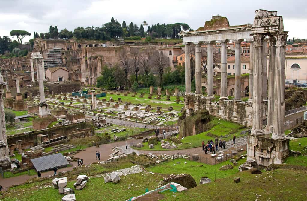 de resterende dele af forum romanum i rom