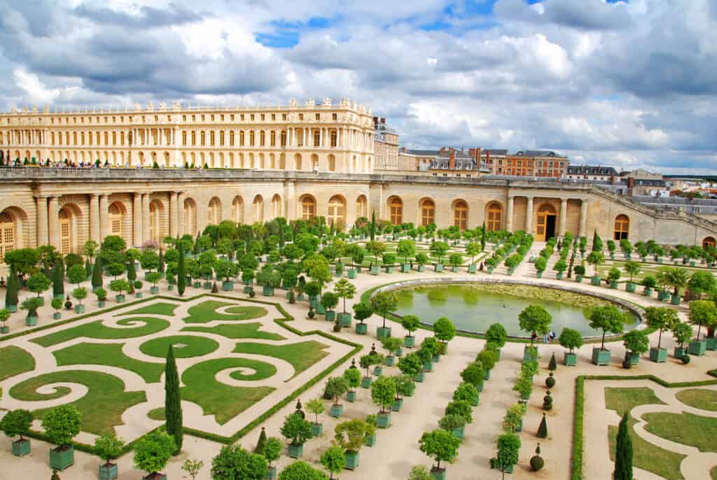 versailles slottet i paris om sommeren